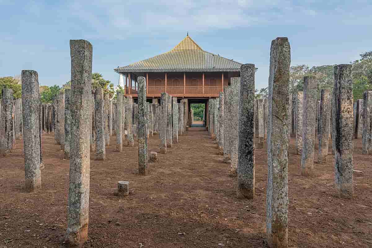 Lovamahapaya (Brazen Palace)